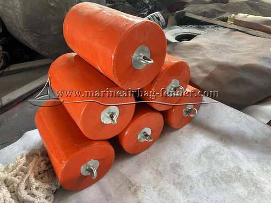 คุณภาพ  Dock / Boat EVA Foam Fender Protected By Nylon Yarn Net And Galvanized Steel Plate โรงงาน