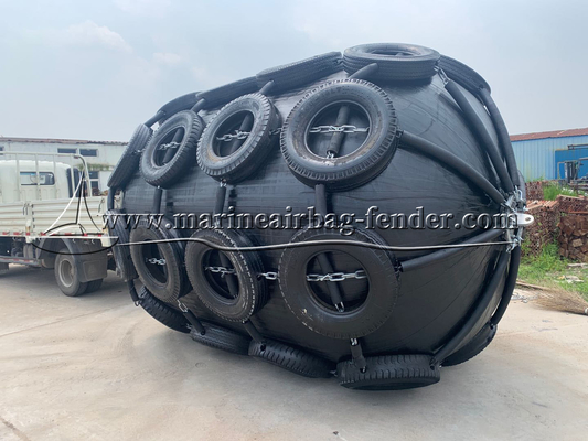 สีดํา เปลือกลม Dock Fender เรือ เรือ Dock Fenders และ Bumpers