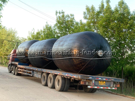 Dia 0.3m-4.5m เรือ พนูเมติกยาง Fender สําหรับการใช้งานทางทะเล