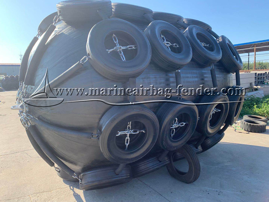 10-15 ปี อายุการใช้งาน Dock Offshore Pneumatic Rubber Fender อุปกรณ์ติดตั้งบนshore
