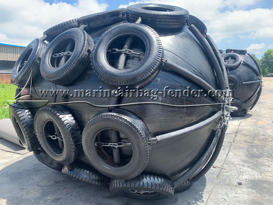 10-15 ปี อายุการใช้งาน Dock Offshore Pneumatic Rubber Fender อุปกรณ์ติดตั้งบนshore