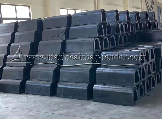 เครื่องปักยางประเภท D ที่กําหนดเอง เครื่องปักยางแข็งทางทะเล สําหรับการป้องกันเรือ