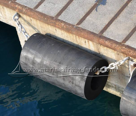 การติดตั้งกระบอกเรือยาง Fender bolted สําหรับนอกทะเล