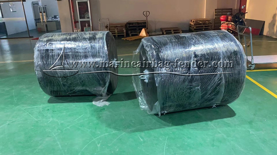 ปิดเซลล์เรือฟอง Fender ความหนาแน่นสูงสําหรับการปกป้องเรือและท่าเรือ