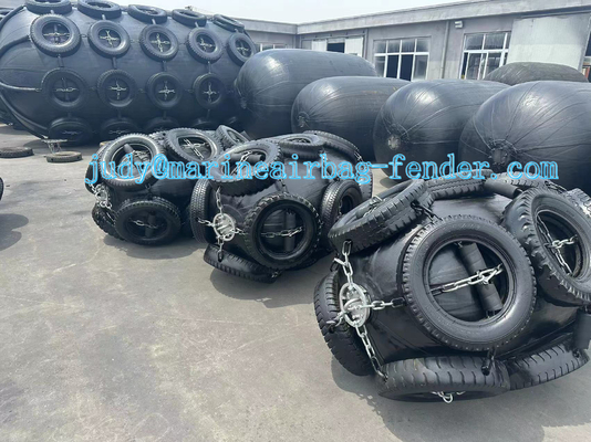 ความยืดหยุ่นสูง Fender ยาง inflatable ทะเลสําหรับการใช้งานนอกทะเล การทํางานง่าย